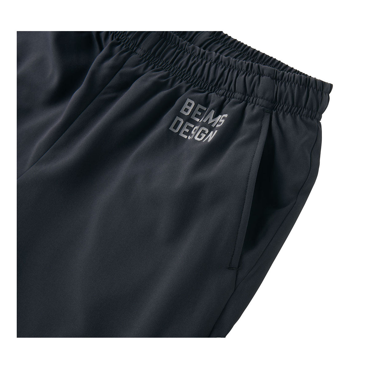 BEAMS DESIGN ウィンドパンツ　BOW72406P